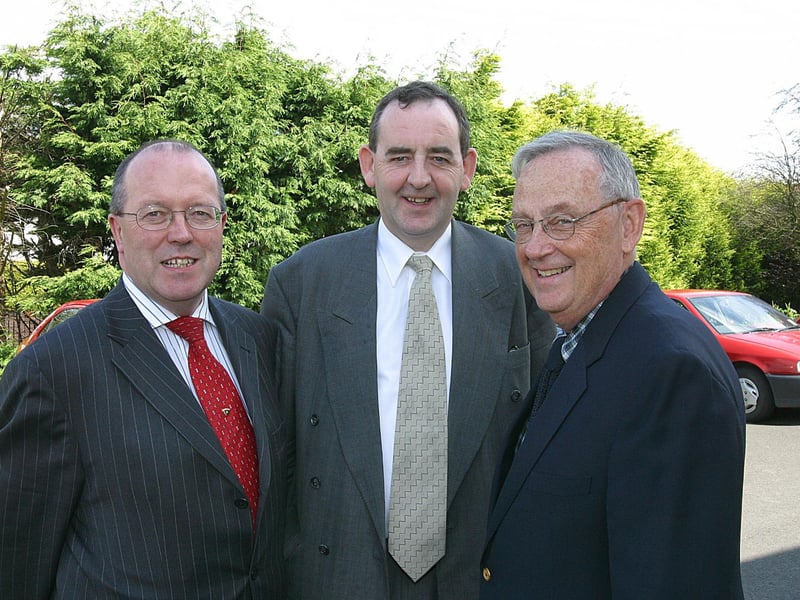 Dr. Eugene Trani (right), president of Virginia Commonwealth University, taking to Paddy Shortall (centre), managing director, Peninsula Group, and Gerry Murray, Business Editor.