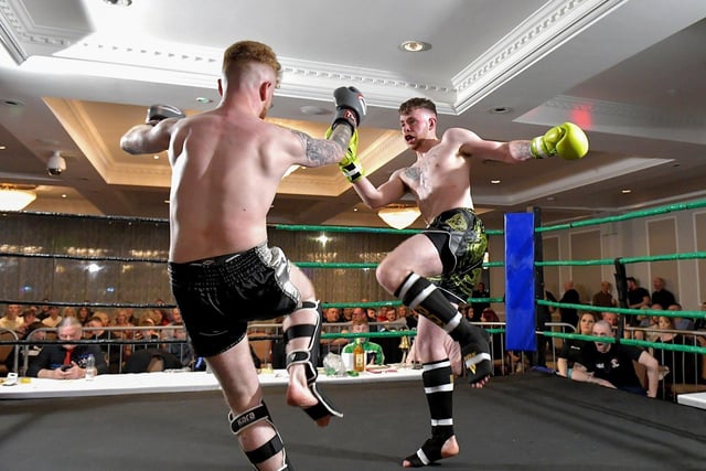Kickfit’s Ciaran O’Neill (right) defeated Cameron Smyth, Urban KB, on Saturday evening last in the Everglades Hotel. Photo: George Sweeney. DER2312GS – 85