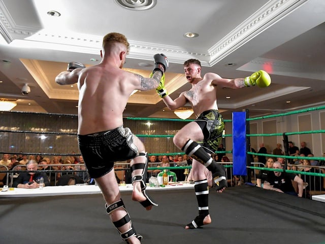 Kickfit’s Ciaran O’Neill (right) defeated Cameron Smyth, Urban KB, on Saturday evening last in the Everglades Hotel. Photo: George Sweeney.  DER2312GS – 85