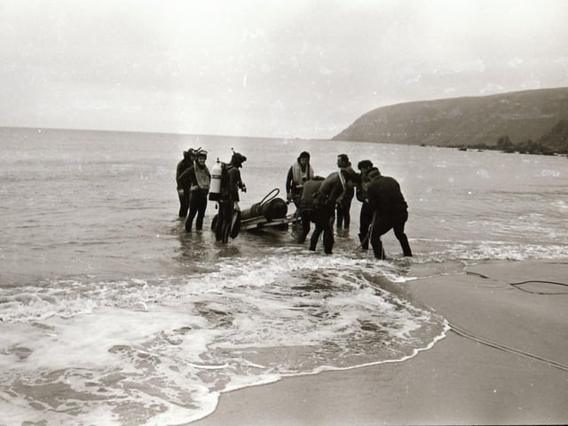 November 1975: Derry Sub Aqua Club members recover a cannon from La Trinidad Valencera four years on from discovering the 1588 Spanish Armada wreck off Kinnego Bay in Inishowen, Donegal.