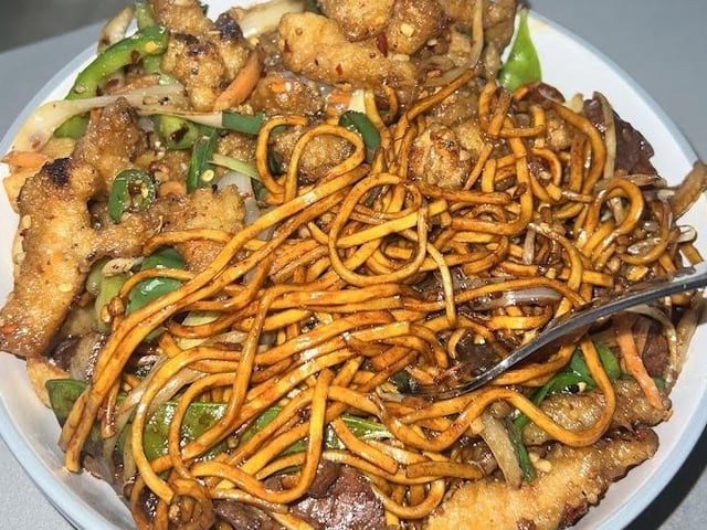 Far East on Spencer Road in Derry has a rating of 4.5* with 117 reviews. one reviewer said: "Honestly, the best Chinese I’ve had in ages. Got the £13 special, salt and chilli chicken was unreal. Beef chow mien was the best I’ve ever had. Curry sauce was perfect. And the girl on the phone was so polite and up lifting."