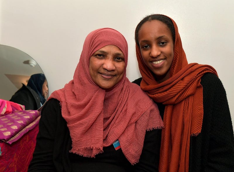 Howeda  and Manal pictured at the North West Islamic Association’s Tea and Tour day in Pennyburn on Sunday afternoon last. Photo: George Sweeney. DER2311GS – 11