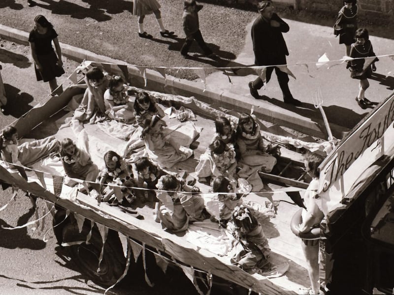 The Foyle mermaids float.