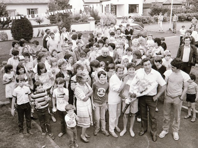 Derry's Róisín Smyth gets a hero's welcome as she returns from representing Ireland in the 1984 Olympics in Los Angeles in the 3000 Metres.
