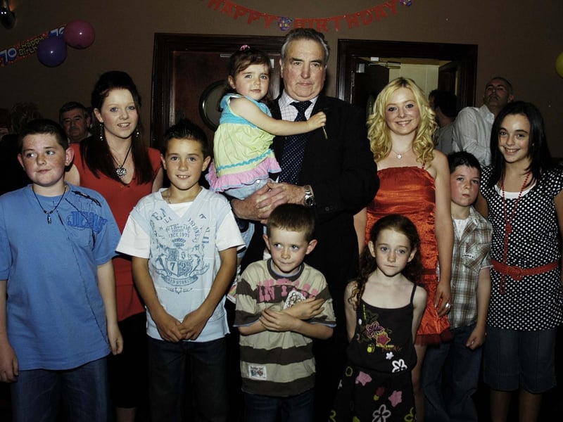Cauley pictured with all his grandchildren. : .