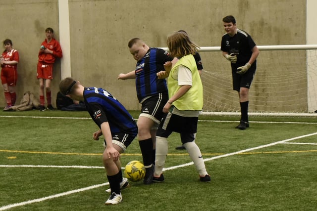Local side Oxford Bulls FC show their mettle against Glentoran on Sunday. (Jim McCafferty Photography)
