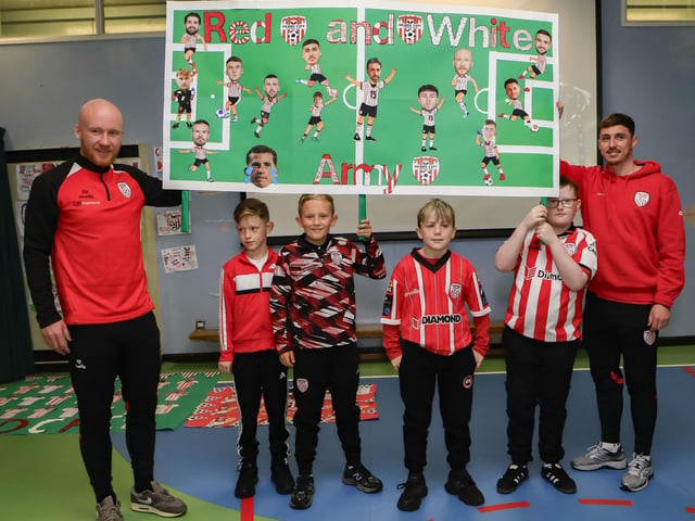 Derry City players Gavin Whyte & Liam Boyce visiting Greenhaw PS in the run up to their IFA Cup final against Waterford. (Photo - Tom Heaney, nwpresspics) : .