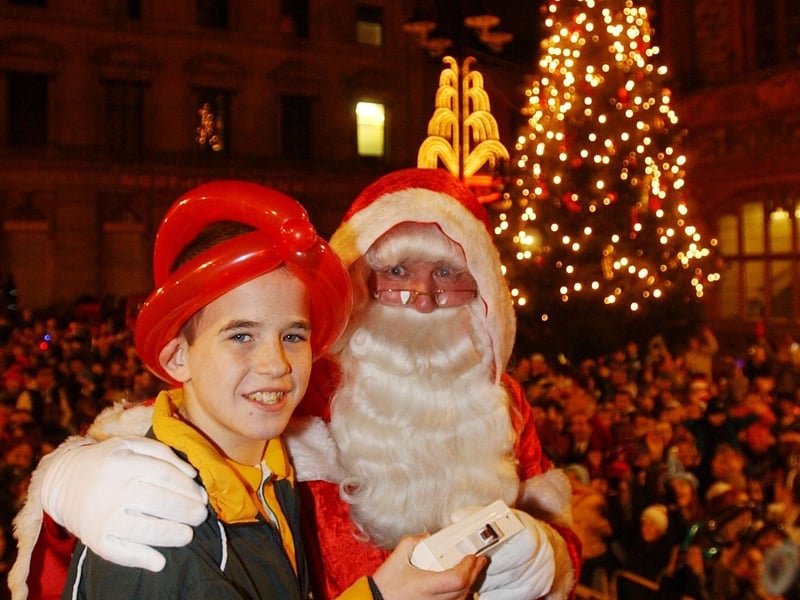 Derry's Christmas light switch-on in November 2003