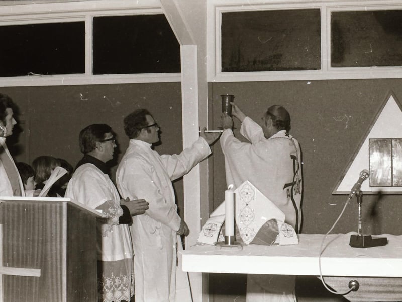 Bishop Edward Daly blessing the new temporary Church of St Brigid in Carnhill.