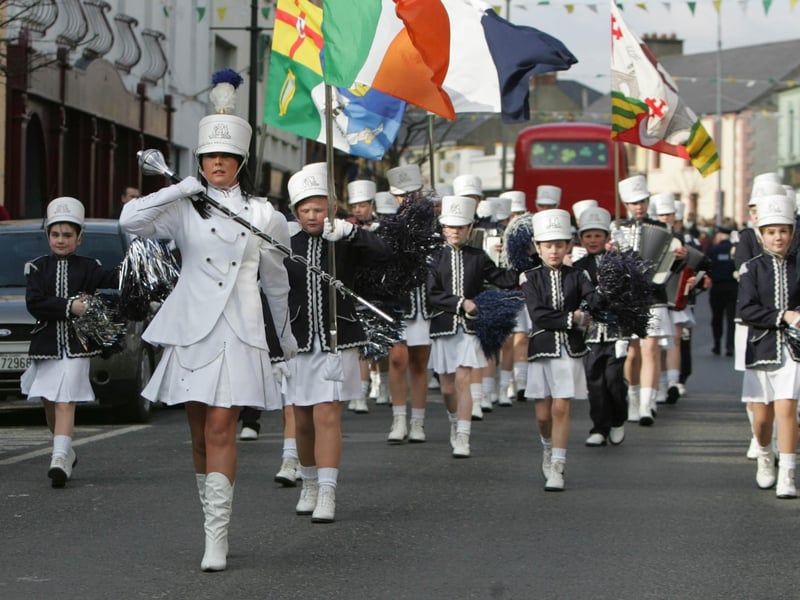 Buncrana accordian band lead their home town St. Patrick's Day parade. (1903JB17) : St Patrick's Day in Buncrana in 2006