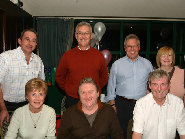 Enjoying the Quiz front Jennifer Reidy, Vincent Reidy,Gerry Lawn, back row Henry Craig, Maurice Stepenson, Des Mace and Mary Lawn. 684 /dd : Parties in December 2005.