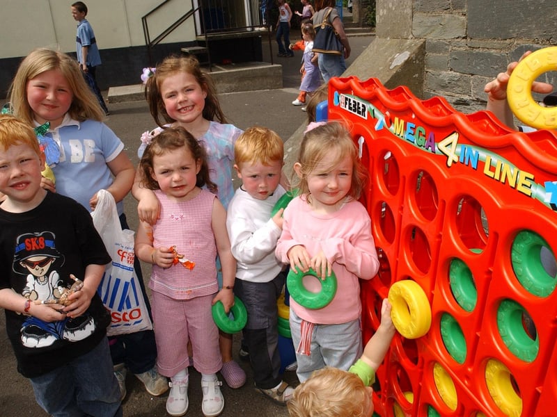 Jake Doherty, Emily McLaughlin, Niamh Doherty, Alex Doherty, Aoife Doherty, and Hannah Campbell enjoy a game of giant connect four. (2406PG106)                                