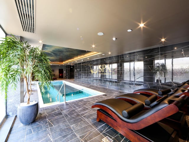 The Ebrington Hotel pool