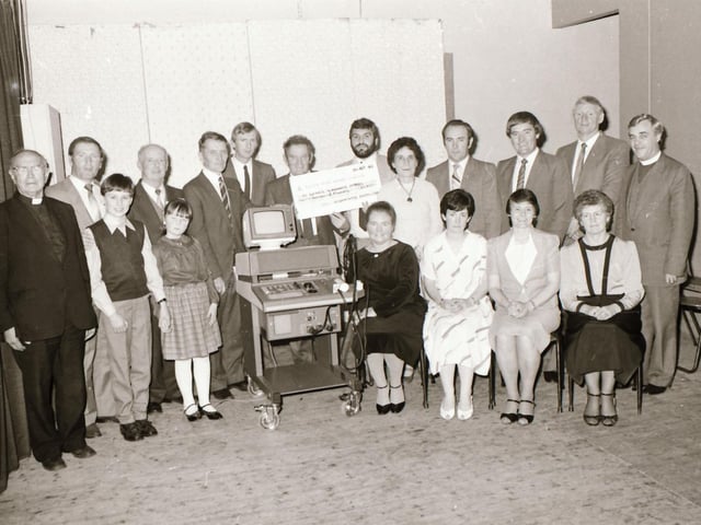 Madge Toland scanner presentation at St Patrick's Hall, Malin.