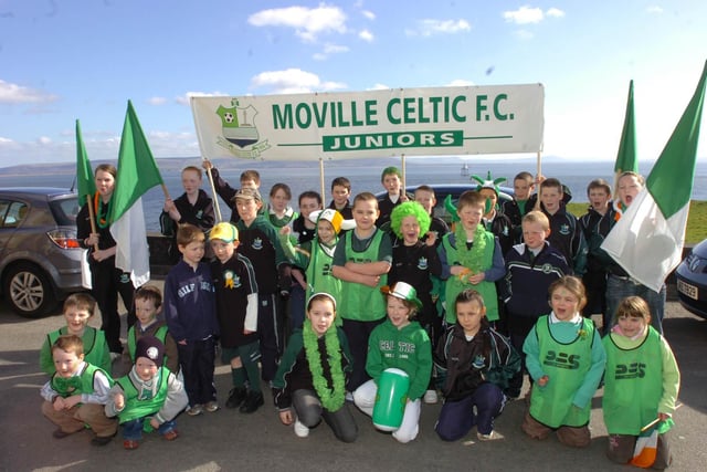 Moville Celtic FC Juniors join in with the St Patrick's day celebrations in Moville. (1803PG16)