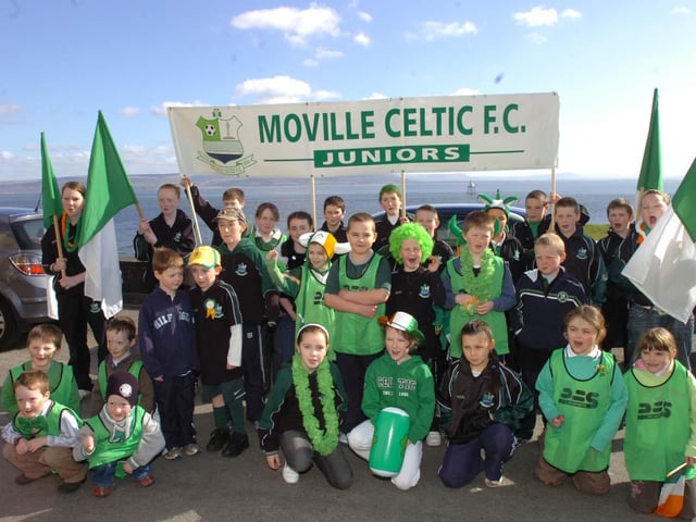 Moville Celtic FC Juniors join in with the St Patrick's day celebrations in Moville. (1803PG16)