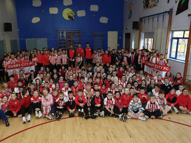 Derry City FC players players Michael Duffy, Brian Maher and Conal McDermott pre-Cup final visit St. Patrick’s PS, Pennyburn,  (Photo - Tom Heaney, nwpresspics)