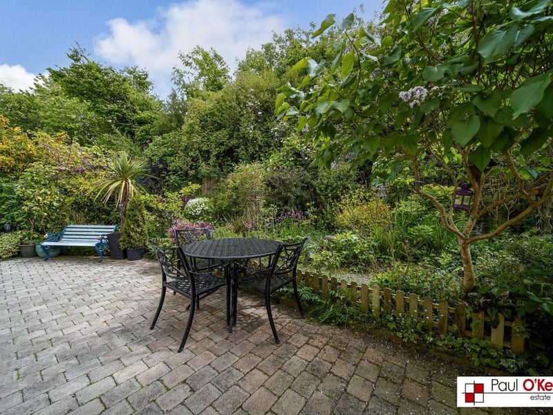 Stunning six bed, five bath property for sale in Victoria Gate