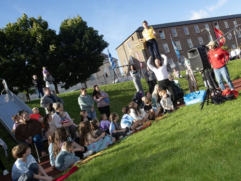 The Circada Circus Duo in action at Abercorn Park on Tuesday evening. (Photos: Jim McCafferty Photography)