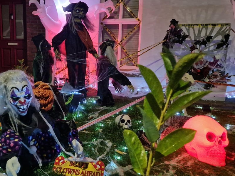 The brilliant Halloween decorations at Ivy Mead Hillocks are drawing crowds and encouraging donations to support the Northlands Addiction Centre.