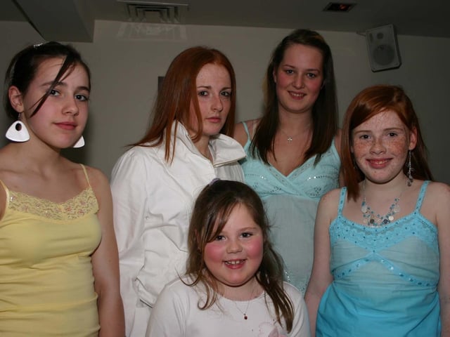 Sinead with Laura, Danielle, Laura, Lauren at her confirmation party in Quay West.5069dd : Parties and celebrations in April 2005: Sinead Meenan.