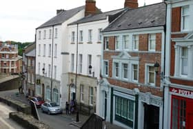 Roads minister Liz Kimmins says her officials are working with the Department for Communities to allay parking concerns raised by residents living with the Derry Walls.