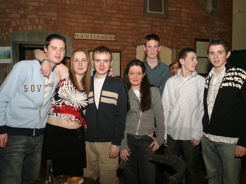 Pictures of Derry parties and celebrations in December 2003