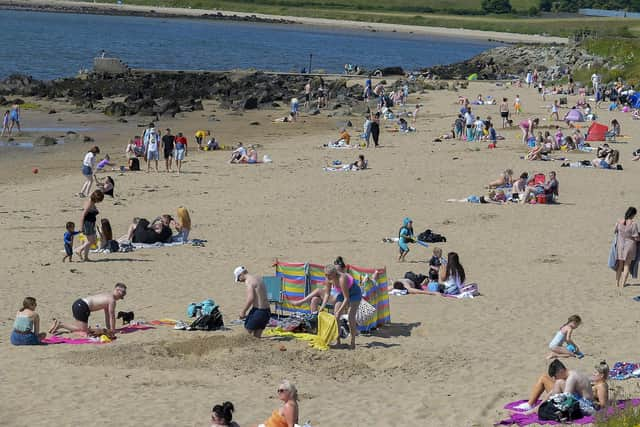 Lady’s Bay on Buncrana’s Shore Front in Donegal on the Wild Atlantic Way. Photo: George Sweeney. DER2128GS – 045