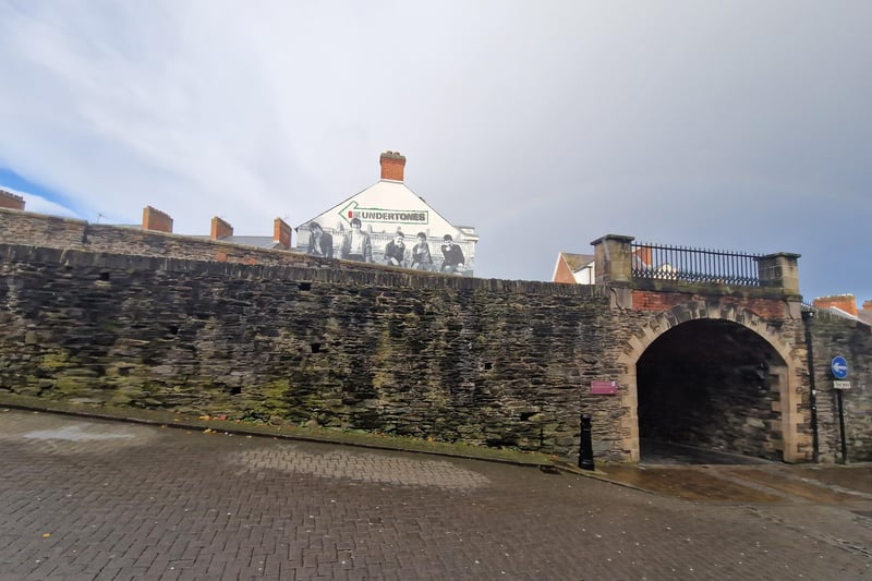 Reacting to the mural’s unveiling Feargal Sharkey tweeted: “WOW! How fantastic is that? What an absolute honour. My applause and appreciation to everyone involved, never thought for one second I would ever see myself staring down from Derry walls. Totally brilliant bit of work.”