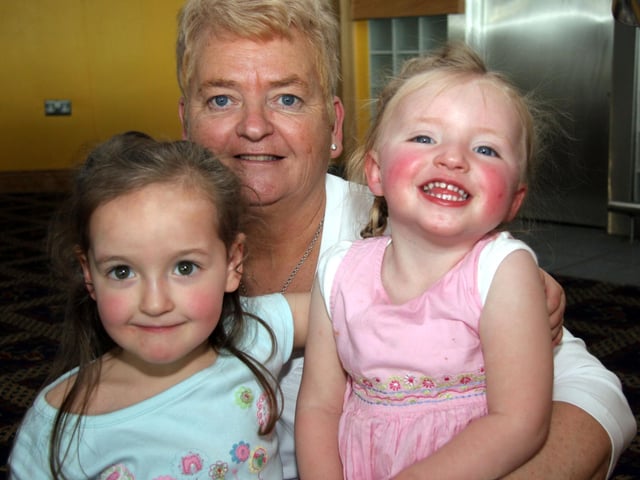 Joy Moran, Mia McKinney, Caitlin Murray 0524JML : Parties and celebrations across Derry in May 2006.