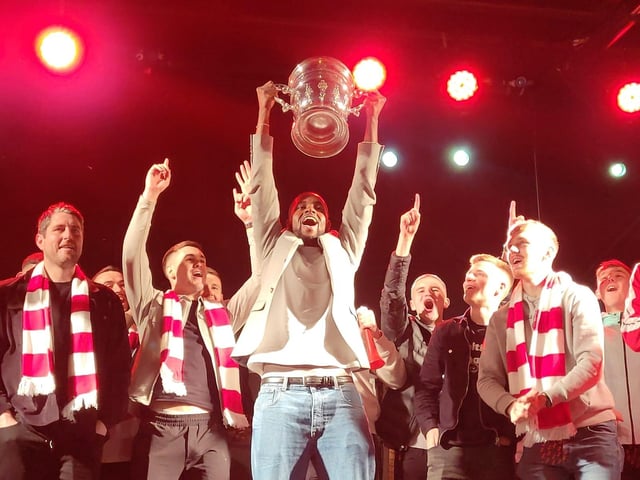Derry City players' huge welcome home to the Guildhall Square after their FAI Cup Final win.