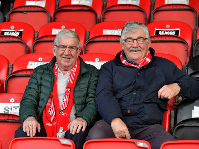 These two Derry City fans have seen it all before and were all smiles after their win over St Patrick’s Athletic. DER2317GS-79