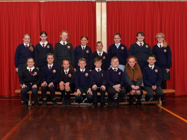 Mr O’Faolain’s P7 leavers class at Holy Child Primary School. DER2321GS – 37