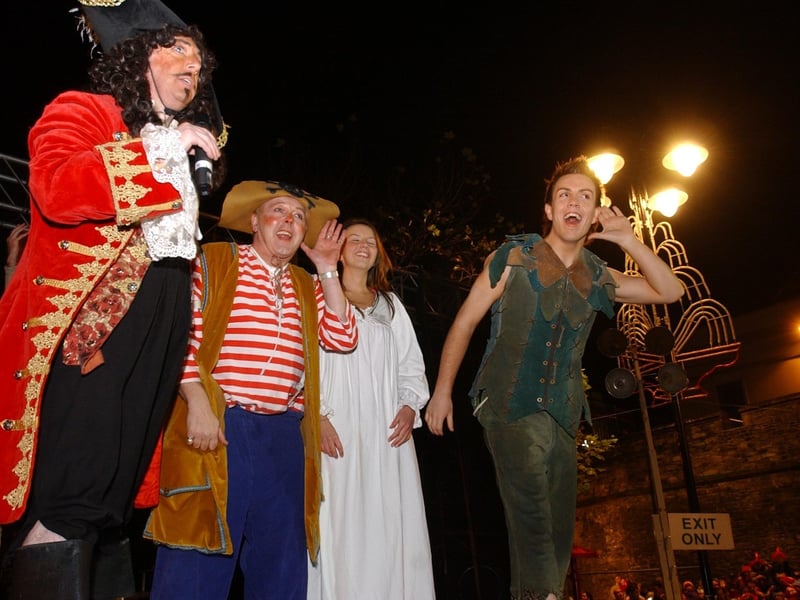 OH YES WE CAN - Conal Gallen (Captain Hook), Peter Quigkey (Smee), Mairosa Biddle (wendy) and Conlith Kane (Peter Pan), principals in the Millennium Fourm panto 'Peter Pan', at the Christmas Lights switch on. (1911C37) : Christmas Lights Switch on, from November 2004 in the Guildhall Square.