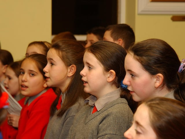 Derry nativities and Christmas shows from December 2003