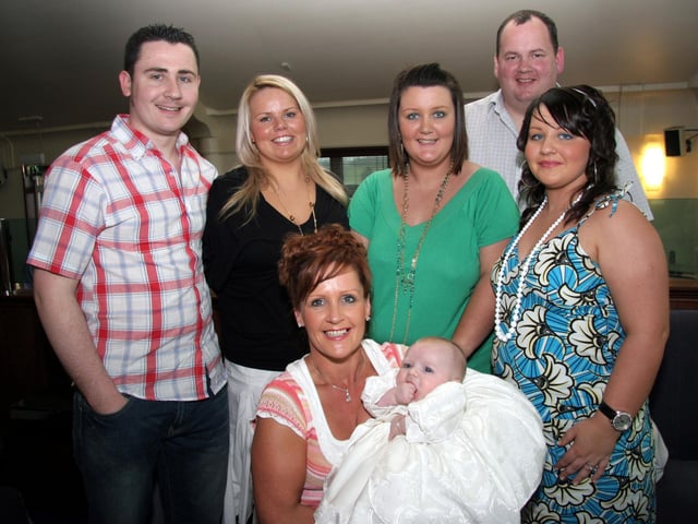 Cathal, Leona, Mairead, Michael, Michaela, Bernie and baby Shanice 0174JML : Parties and celebrations April 2006: Shanice Devine.