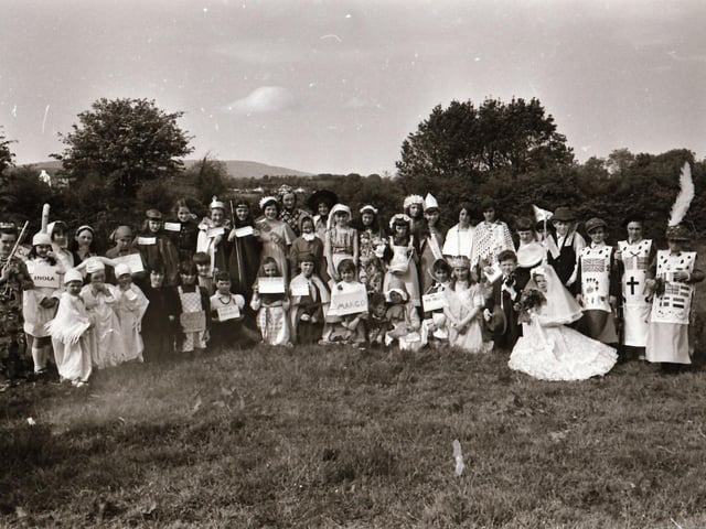 Participants at events  during Cruit Ailigh, a special Inishowen-wide festival celebrating our ancient heritage. These pictures are mainly from Grianan Fort and Muff.