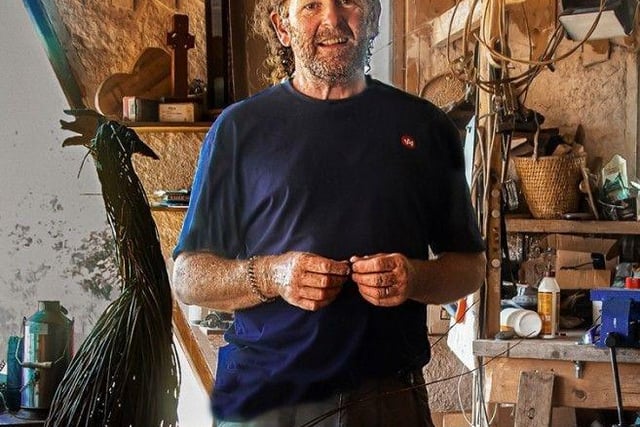 Brendan Farren (Willow Weaving) – A ‘green artist’ who creates stunning sculptures from sustainable materials.