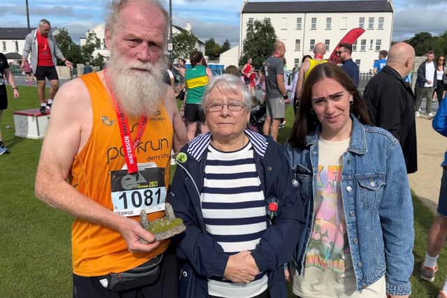 Parkrun Run Director George Row with Mayor of Derry City and Strabane District Council, Councillor Patricia Logue, and Danny Sheerin’s wife Rose and daughter Lisa.