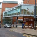 Foyleside Shopping Centre.  DER2126GS - 030