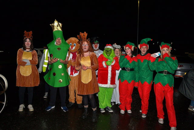 Santa’s helpers pictured at the Creggan Community Collective, Cromore Gardens, on Friday evening last. DER2249GS – 34