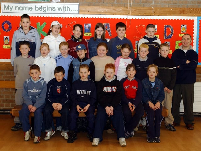 Primary School students back in 2003.