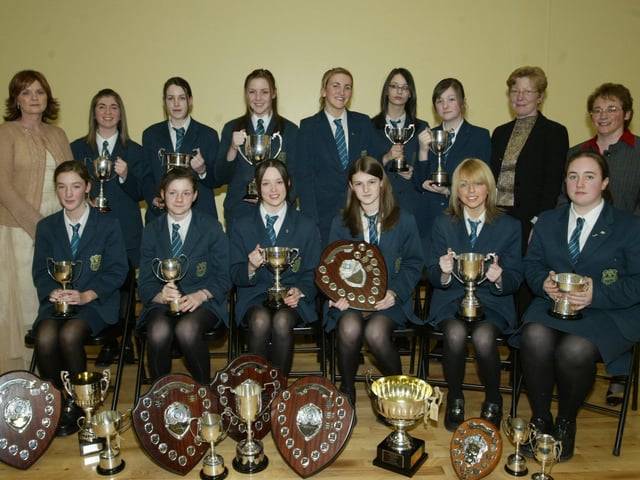 Year 11 Academic Award recipients with Siobhan McAteer (Vice Principal), and senior teachers Annete McIvor and Ann Griffin. (0512JB84):.