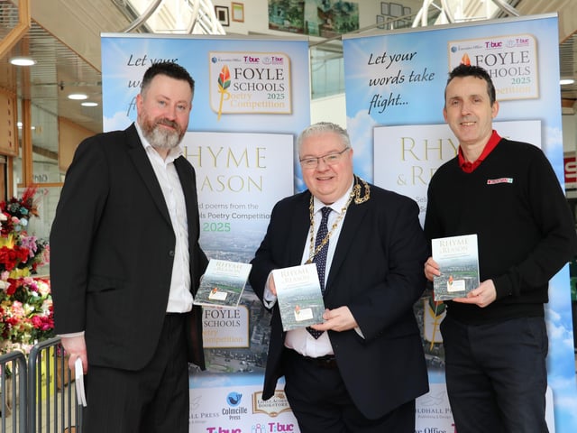 Deputy-Mayor Darren Guy with CEL Manager (Kevin Hippsley) and Eurospar Rath Mor Manager (John Wade).