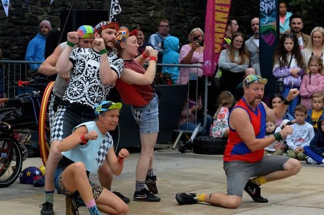 Members of the Belfast based Cycle Circus performing during the Carnival of Colours festival. Photo: George Sweeney / Derry Journal. DER2136GS – 043