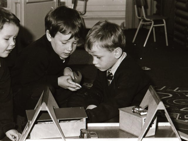 Hollybush Primary School pupils.