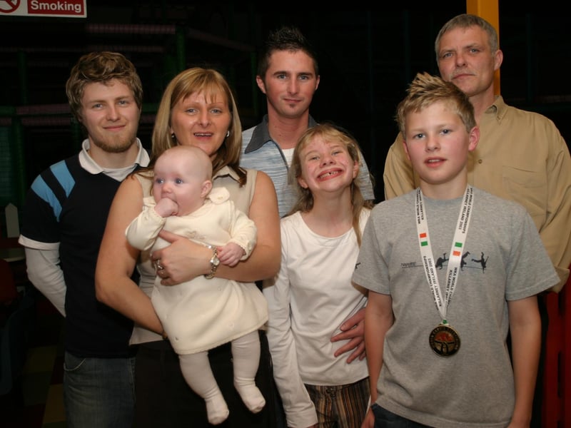 Derry parties in October 2003