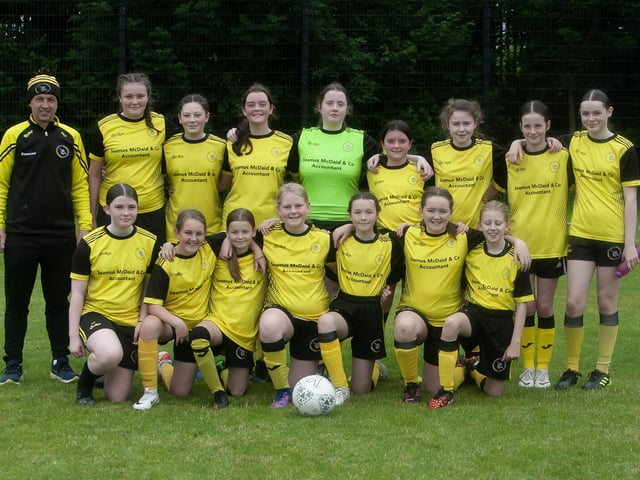Dunree Girls u-13 team from Inishowen.