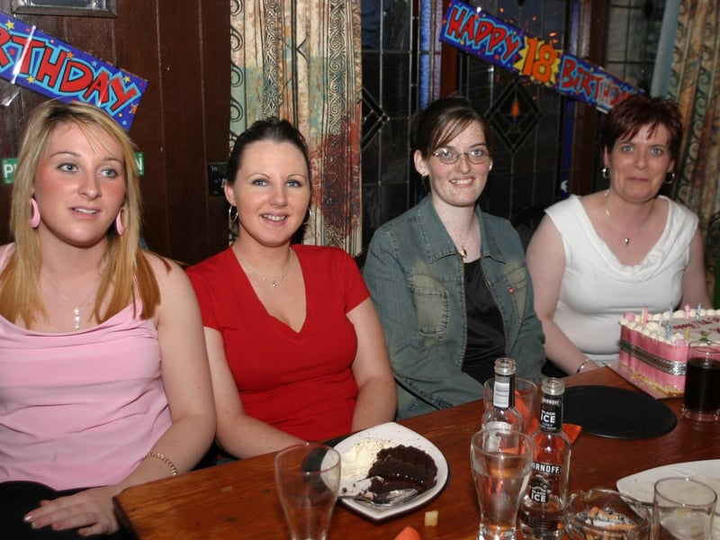Catherine Quinn's 18th birthday celebrations with cake!