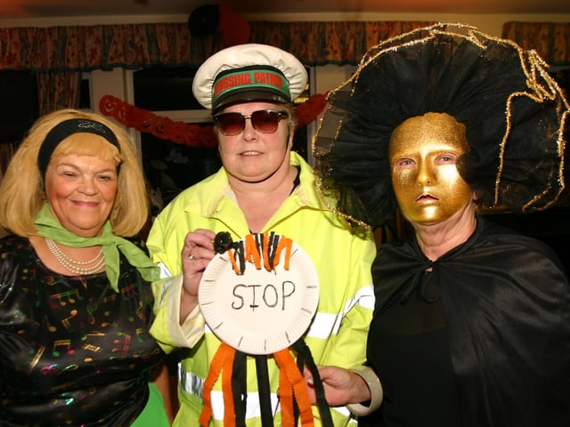 Derry parties in October 2004. Brickfield Halloween